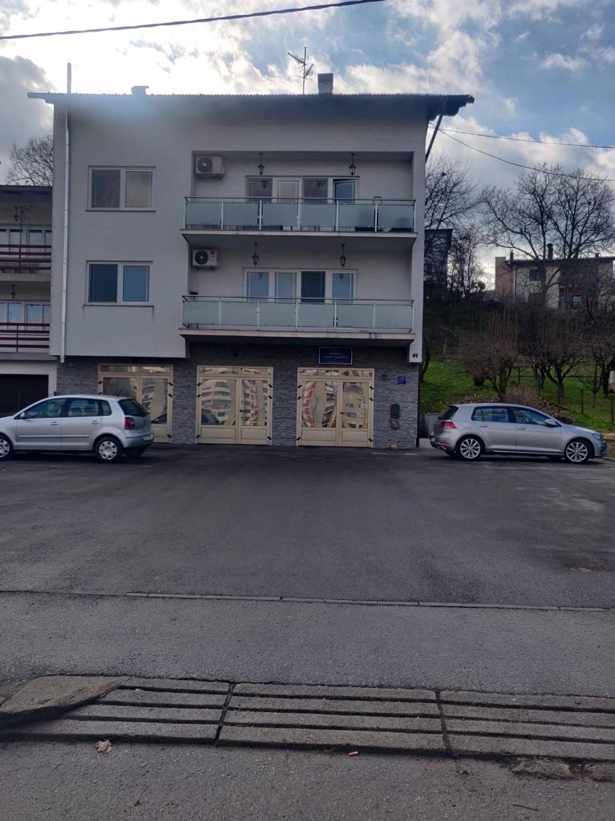 Apartment Magnolija - Free Parking Karlovac Esterno foto
