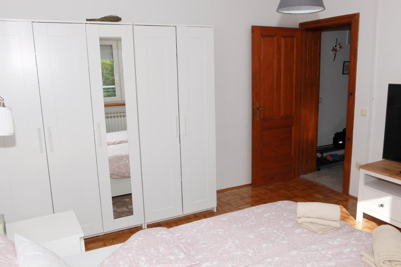 Apartment Magnolija - Free Parking Karlovac Esterno foto
